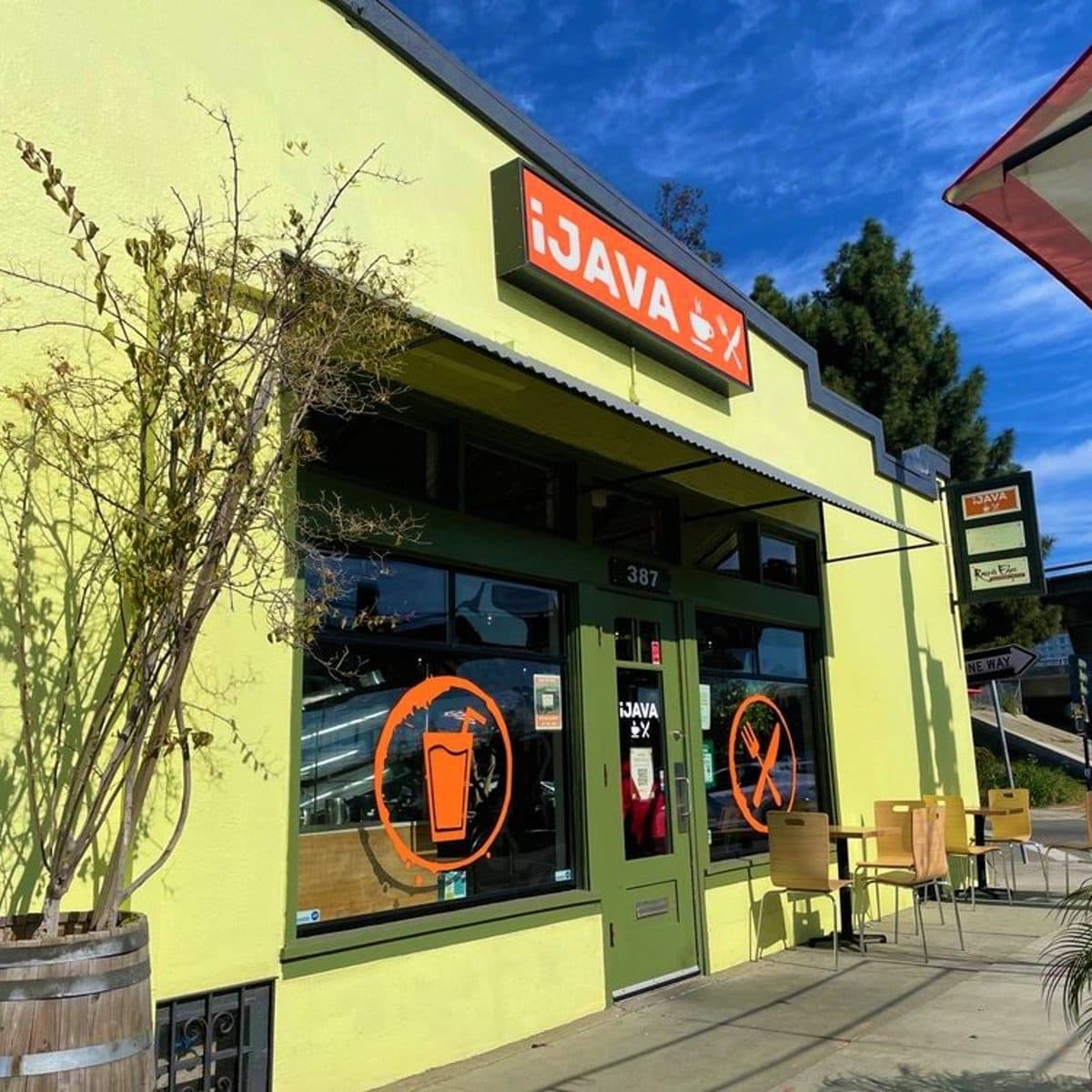 iJava Cafe Delmas storefront and interior, San Jose