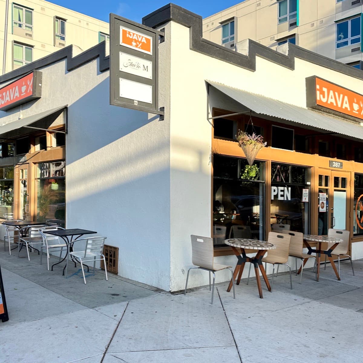 iJava Cafe — Delmas interior, San Jose
