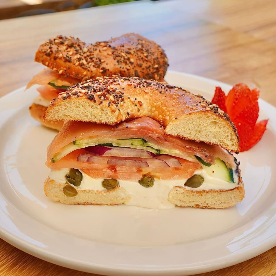 Lox bagel at iJava Delmas